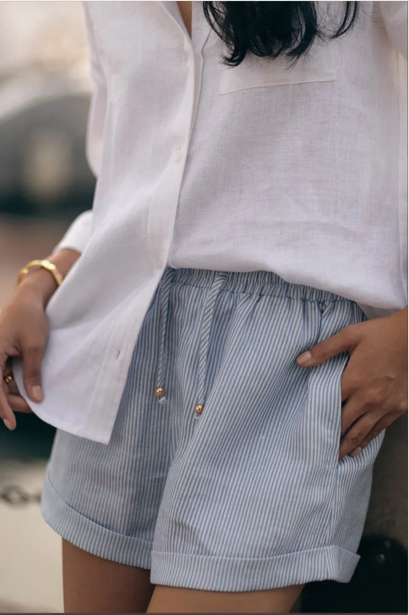 Classic Linen Shorts in Pinstripe