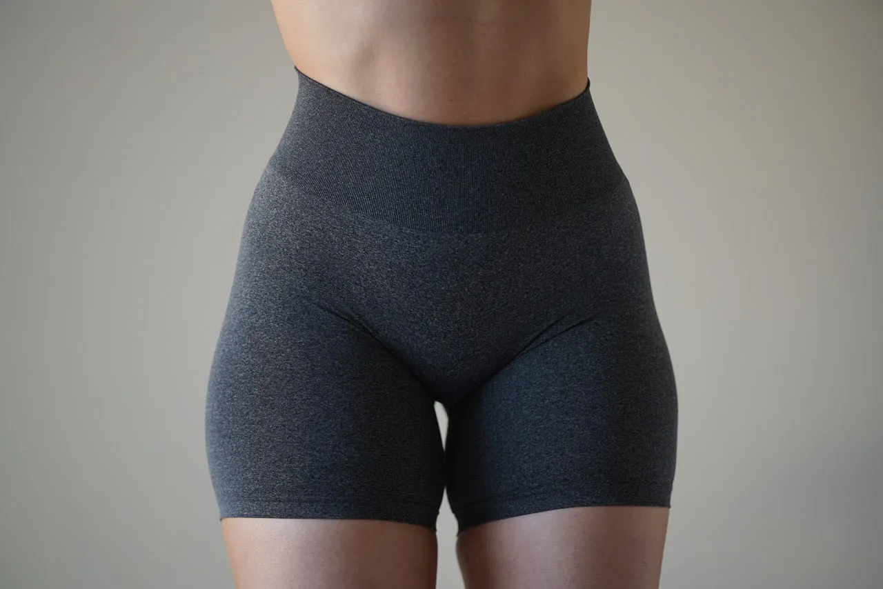 Classic Shorts - Black Grey
