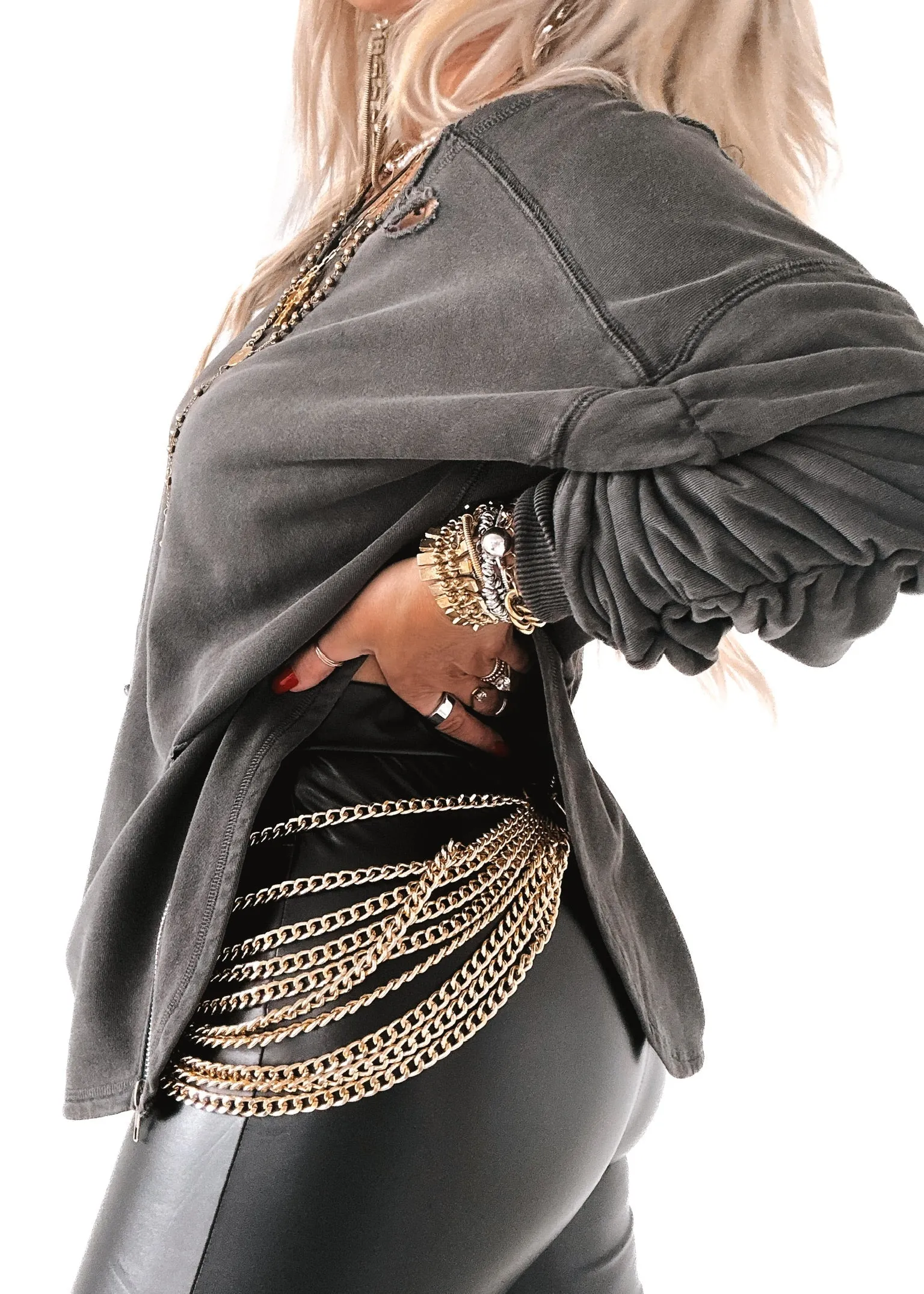 DESTRUCTED SIDE SLIT SWEATSHIRT