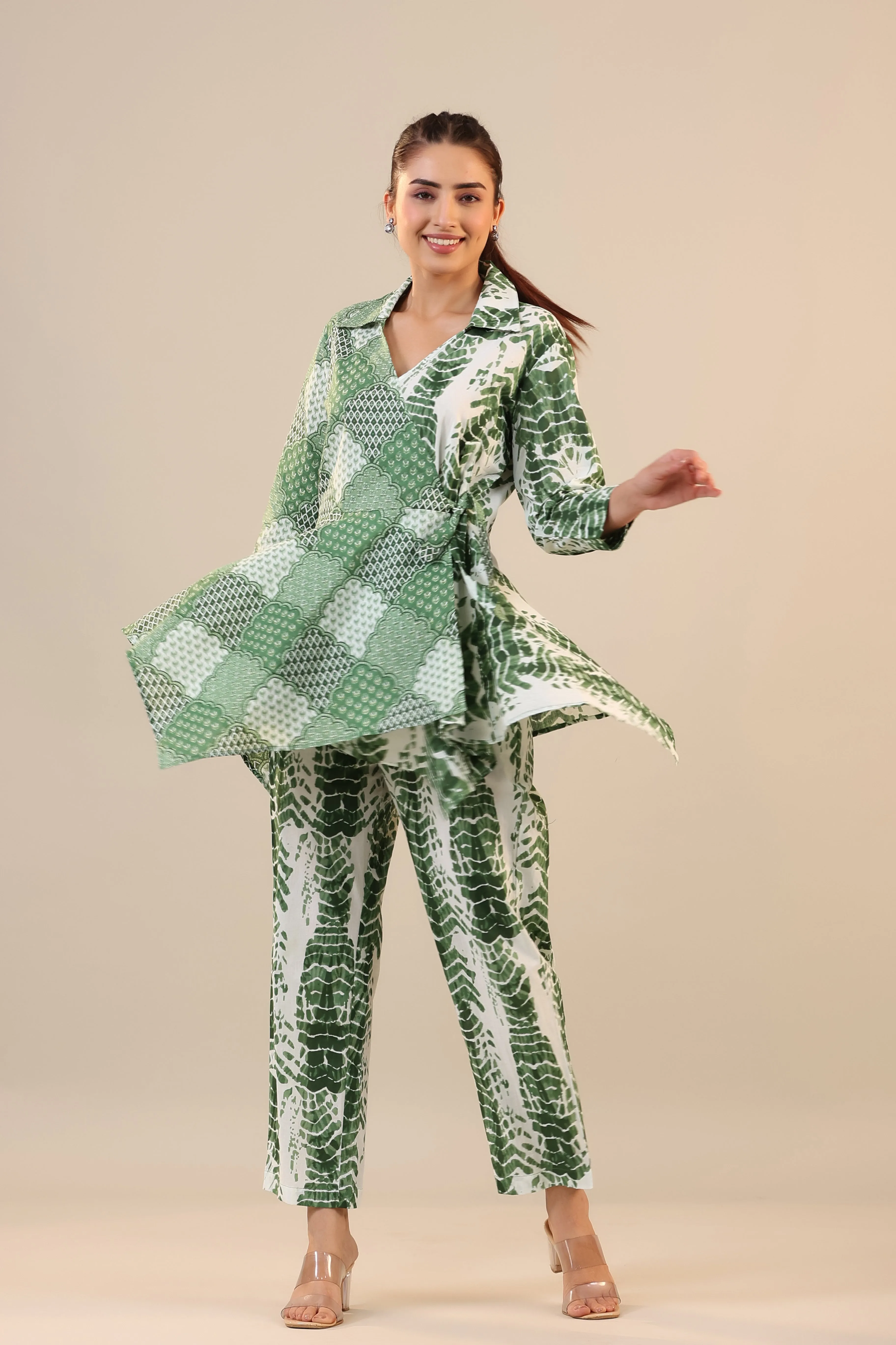 Green abstract Shibori Knot Cotton Loungewear Set